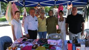 CHP kadın kolları tarafından düzenlenen "kadın bir lider,marifetli eller"stanları açıldı