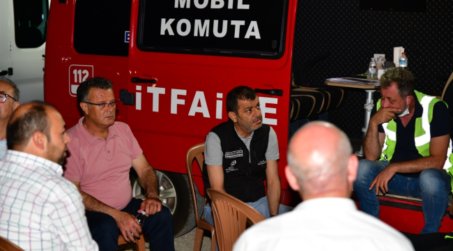 CHP'li3 belediye başkanı Buldan yangının söndürmek için koordinasyon merkezi kurdu