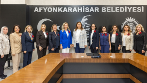 Girişimci iş kadınları federasyonu yönetimi başkan Köksal'ı ziyaret etti