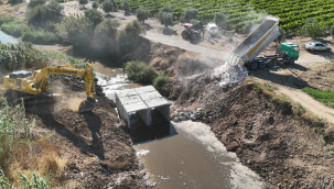Gürdük çayına 50 yıl sonra menfez montajı yapıldı