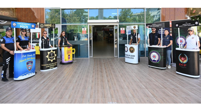 İl emniyet müdürlüğü CBÜ kampüsünde öğrencileri bilgilendirme stantları açtı