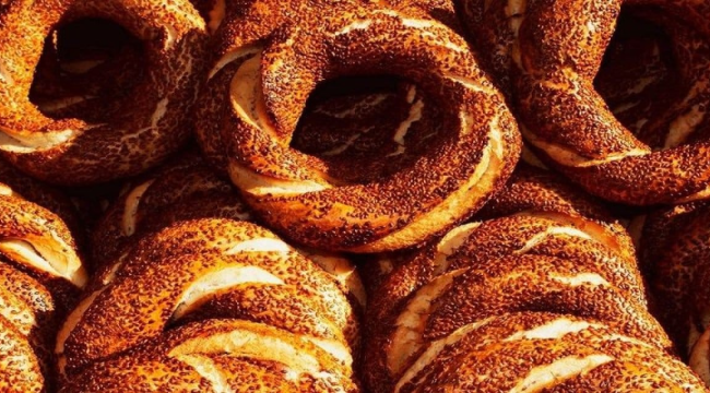 İzmir'de simit ekmek fiyatını yakaladı