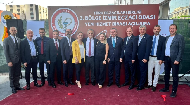İzmir eczacı odasının yeni hizmet binası açıldı
