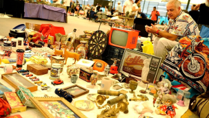 Karşıyaka belediyesi tarafından düzenlenen 2. el pazarı yeniden açıldı