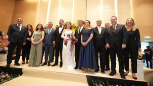 Kızının nikahını baba Tugay kıydı