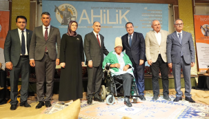 Manisa'da yılın ahisi 94 yaşındaki Abdül Balolsun oldu.