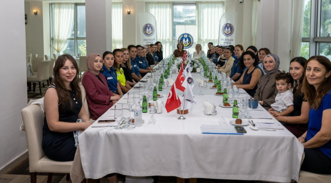 Polis eşleri derneği üyeleri başkan Aktaş başkanlığında toplandı