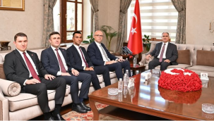  Sayıştay başkanlığı denetçileri vali Özkan'ı ziyaret etti