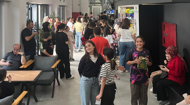  Sinema festivalinde çocuklar ve aileler gönüllerince eğlendi