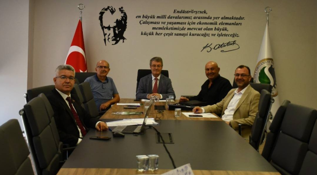 SOSB yönetimi eylül ayı son toplantısını yaptı