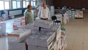 Ücretsiz ders kitapları,Soma ve Kırkağaç'taki okullara ulaştırıldı
