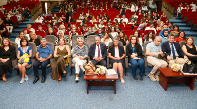 Uzmanlar Dünya Alzheimer gününde vatandaşları uyardı 