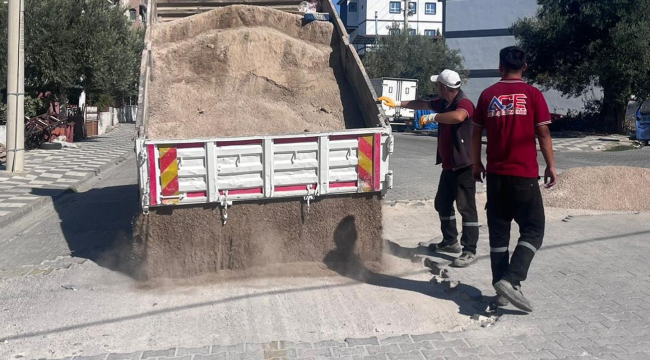 Vatandaşların günlük yaşamını kolaylaştıracak 7 mahallede yol yapımı başladı