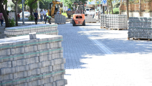 Yenilendi cadde trafiğe açıldı