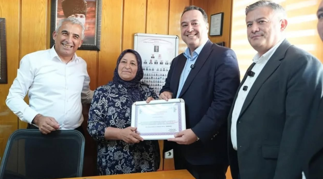 Yılın kadın girişimcisi ve yılın çırağı ödülleri verildi