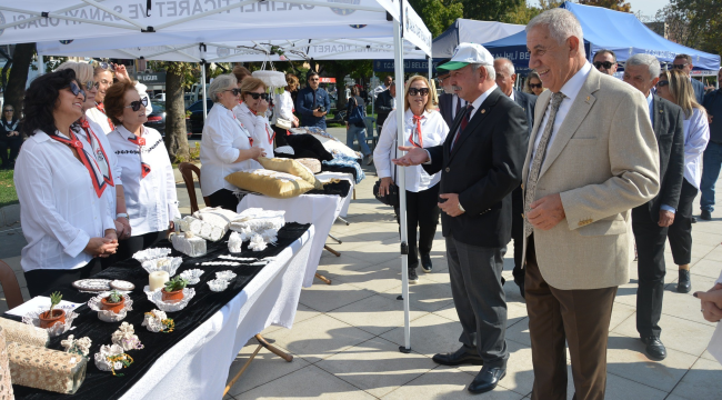100 girişimci kadının açtığı stantta el emeğini sergiledi