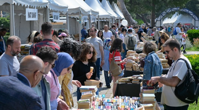 6.İzmir kitap fuarı Kültür Park'ta açıldı