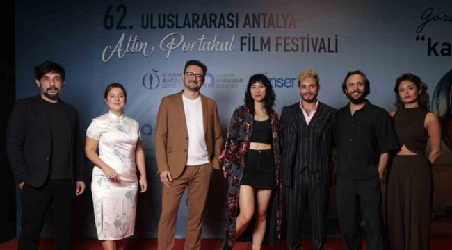 62.Uluslararası Antalya Altın portakal flm festivali kırmızı halı geçişiyle başladı
