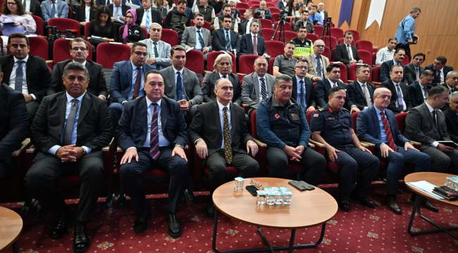 AFAD Genel Müdürü Tatar'dan Manisalılıları korkutan açıklama:Şehrin göbeğinden aktif fay hattı geçiyor