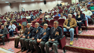 Alaşehir'de öğrencilerle buluşan gaziler,anılarını paylaştı