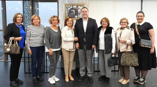 Anne Dutlulu,oğlu başkan Dutlulu'yu ziyaret etti