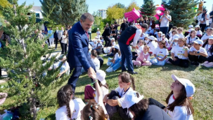 Bakan Tekin ve Yumaklı tarımın yıldızları çocuk şenliğine katıldı