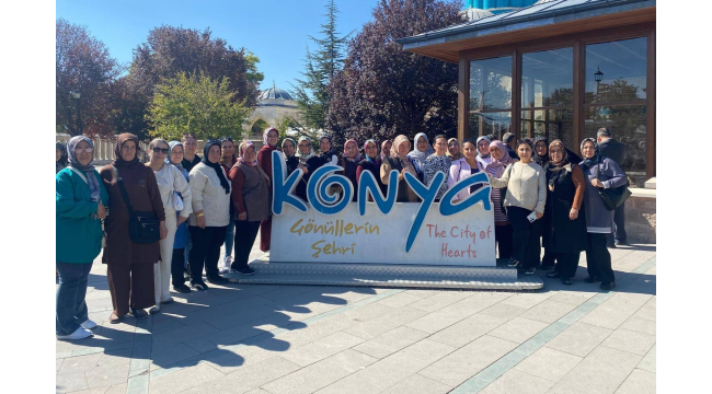 Başkan Dönmez'den muhtar eşlerine ücretsiz Konya geezisi