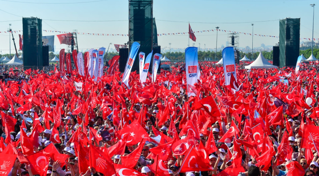 CHP'nin Şişli'deki mitingine on binler akın etti! 