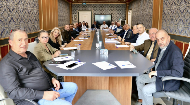 CHP Yunusemre meclis üyeleri gurup toplantısında öncelikli projeleri ele aldı