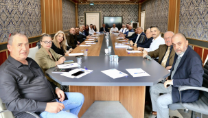 CHP Yunusemre meclis üyeleri gurup toplantısında öncelikli projeleri ele aldı