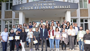 Dijitalleşen Akhisar eğitim toplantısına başkan Kayserili 'de katıldı