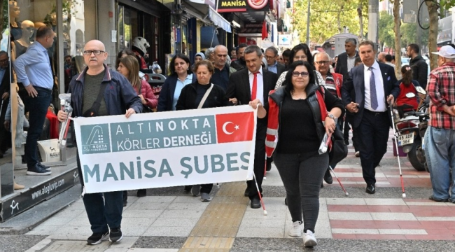 Engelleri kaldırmak için yürüdüler