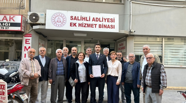 Genç başkan mazbatasını aldı