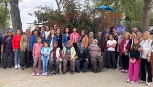  Gölmarmara'da kadın buluşmaları hız kesmeden sürüyor