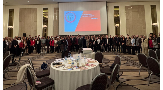  Kamuda görevli eczacılar çalıştayı yapıldı