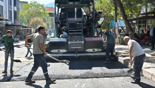 Kırkağaç'ın sokakları asfaltla kaplanıyor