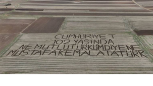 Kırklarelili bir çiftçi tarlasına böyle yazdı