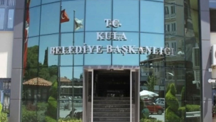 Kula’da CHP’li iki meclis üyesi partisinden istifa etti