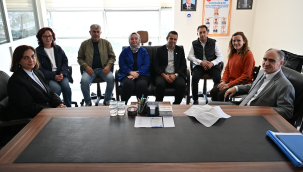 Muhtar derneklerini ziyaret eden vali Özkan,muhtarlar gününü kutladı