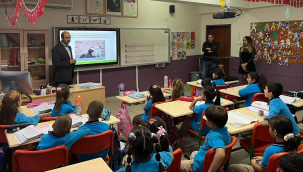 Öğrencilere eğitici öğretici hayvan sevgisi semineri