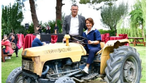 Öküzcüoğlu Sobran bağlarında,Philadelphia üzüm ve sokak sanatları şenliğinde