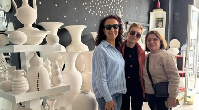 Salihli Tülin sanat atölyesi yöneticileri Kütahya'da