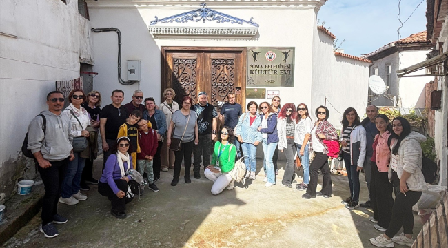 Soma kültür evi ziyaretçi akınına uğruyor