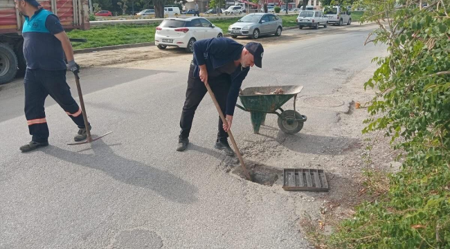 Su taşkınlarını önlemek için Akhisar'da mazgal temizliği