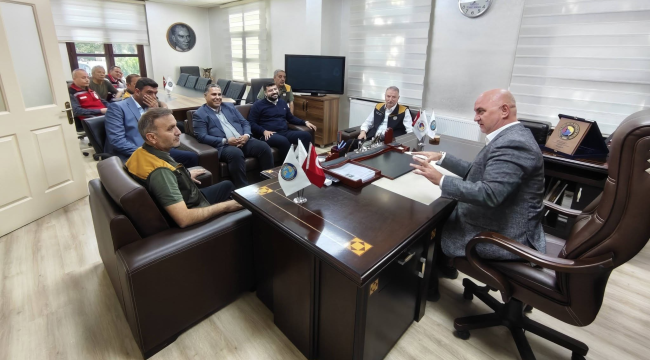 TMO genel müdürü Güldal,Turgutlu ticaret borsasını ziyaret etti