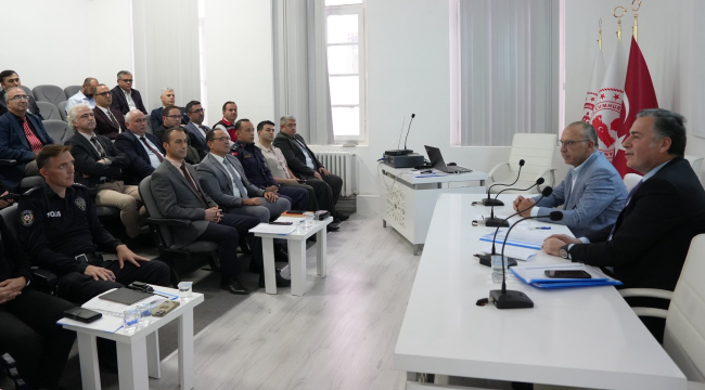 Toplantıda kentin ihtiyaçları ve çözümleri masaya yatırıldı