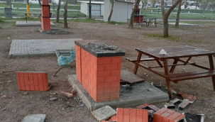 Akhisar'da Vandalizm hortladı