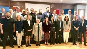 Basınla tanışma toplantısına 14 CHP'li yönetici katılmadı