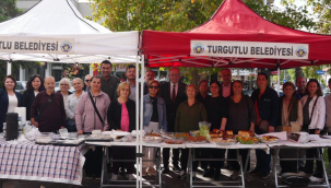 Başkan Akın kermese katıldı