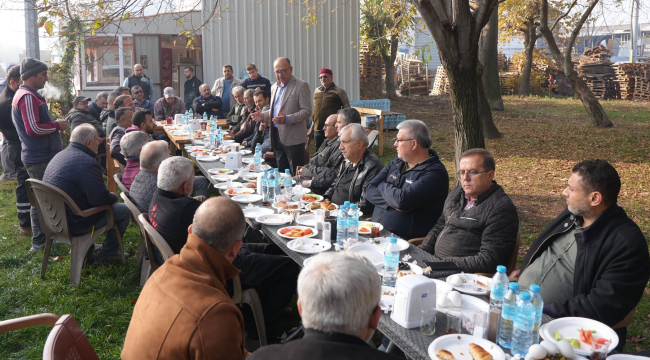 Başkan Çetin esnaflarla kenti konuştu